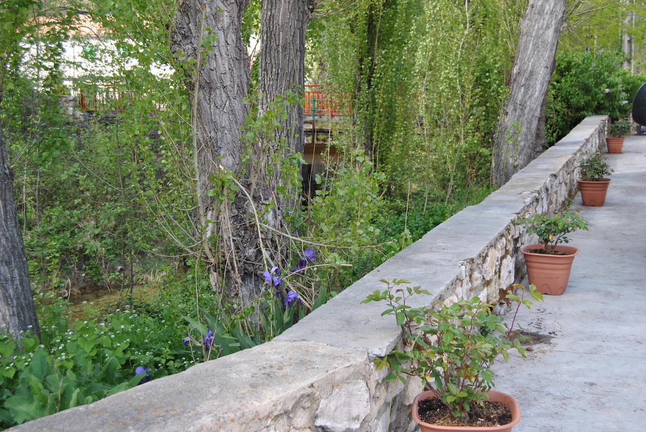 Hostal Rural Amador Puente de Vadillos Eksteriør bilde
